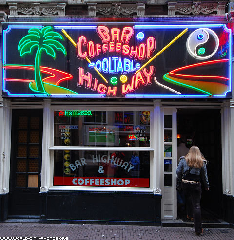 Amsterdam Coffee Shop Prices on City Photos    Amsterdam    Pictures Of Coffeeshops    Coffeeshop