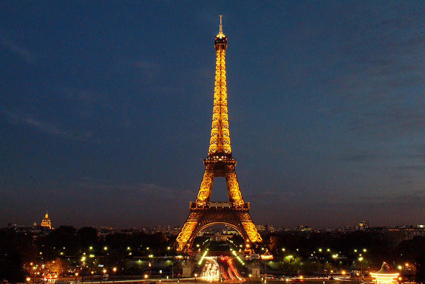 Eiffel Tower night photo