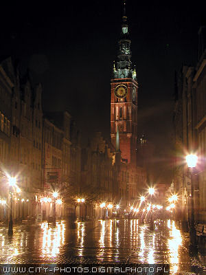 Night photo of Gdansk 