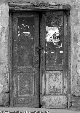 vilnius old door 